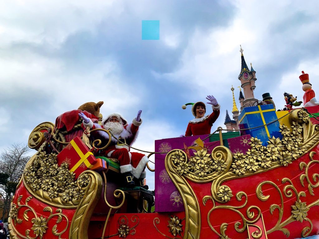 Disneys Enchanted Christmas parade