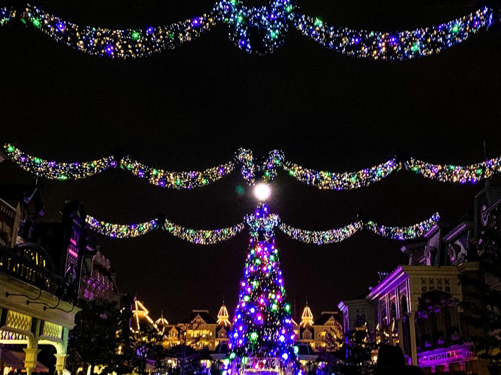 Disneys Enchanted Christmas Magical Lights