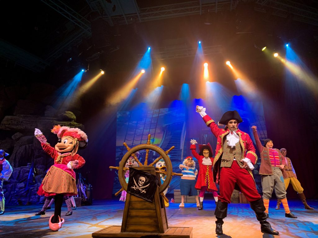 Pirates & Princesses Annual Pass Minnie's Pirate Academy
