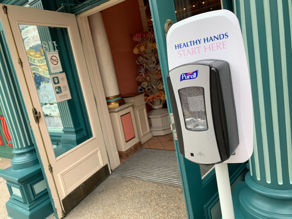 Hand Sanitiser stations can be found all around Disneyland Paris, including in the entrance to every shop