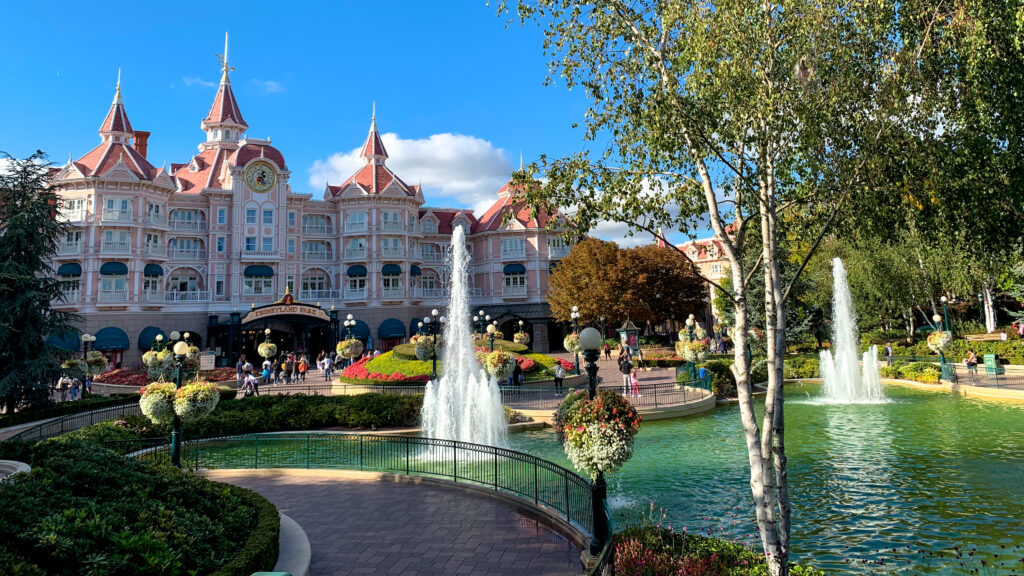 The exterior of the Disneyland Hotel will remain the same when the renovation of the hotel is complete at Disneyland Paris