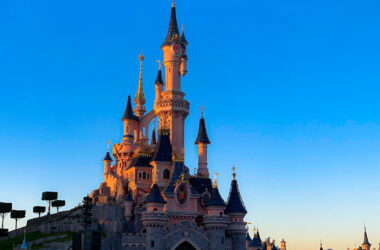 As France announce a second lockdown, Disneyland Paris is expected to close once again